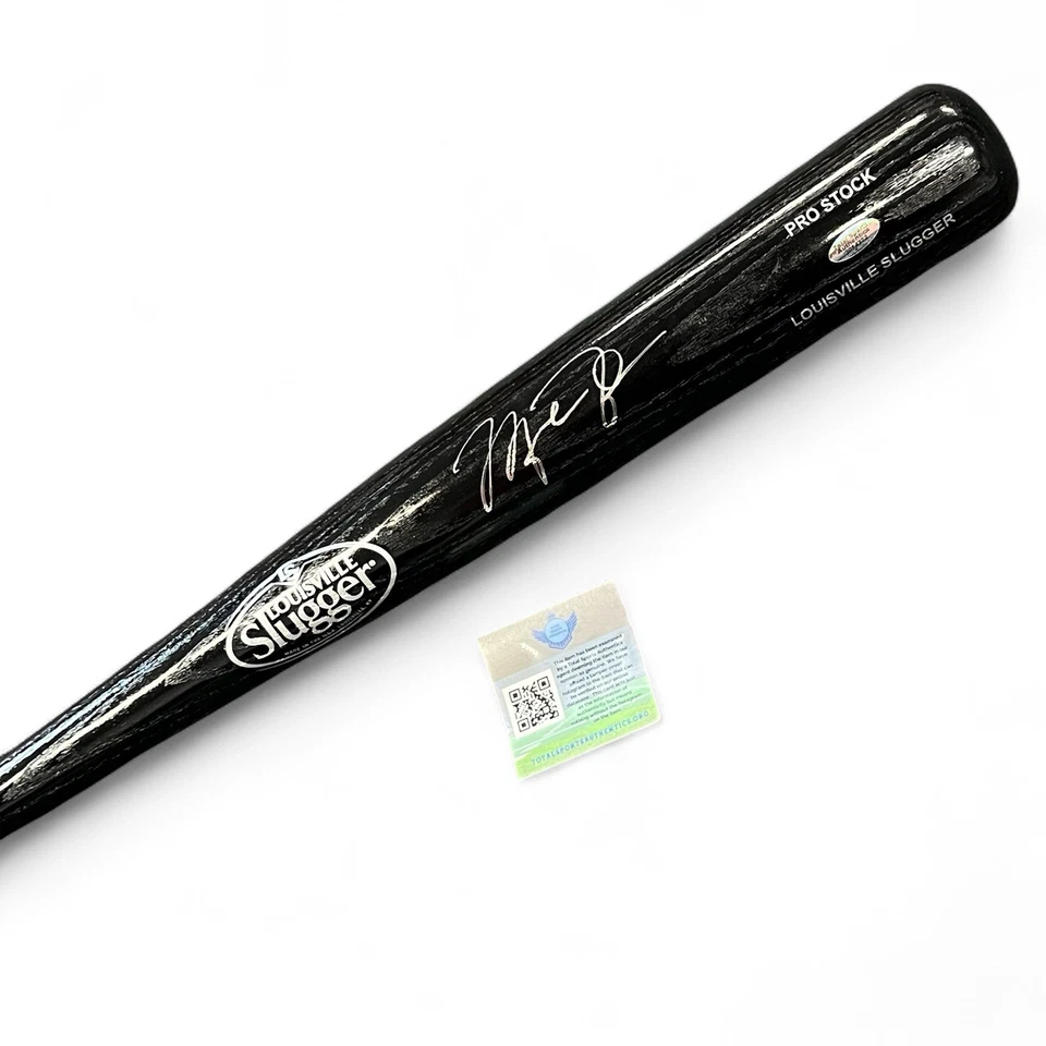 Michael Jordan Signed Baseball Bat #23 Louisville Slugger Game Model w/ Holo COA - Image 2 of 4