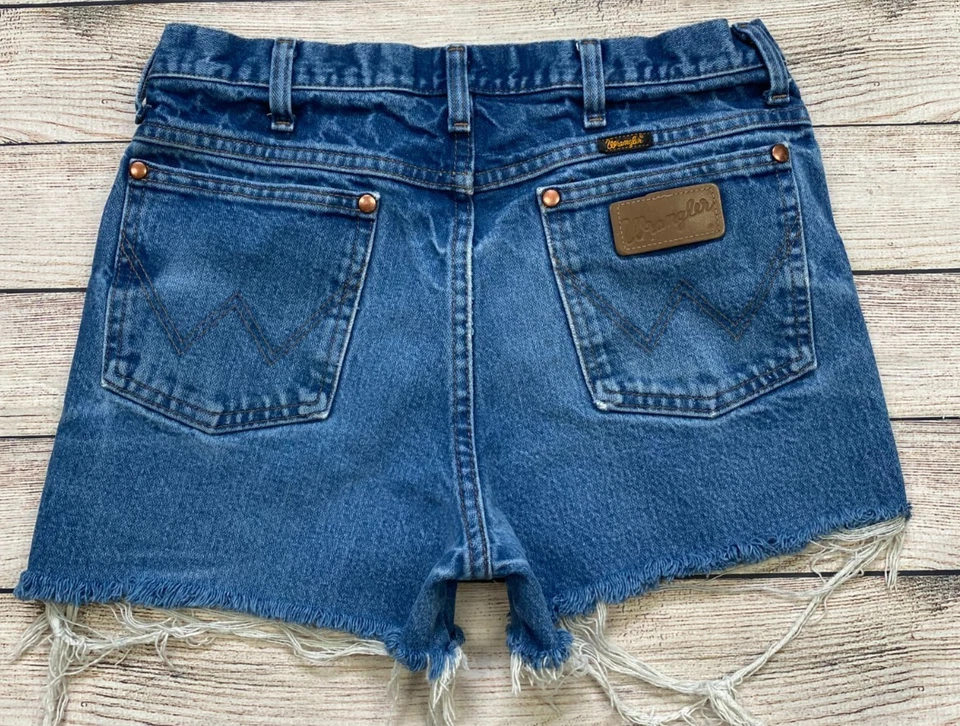 Pantalones Cortos de Jean Wrangler Denim Talla 31 Cortados Flecos Para Hombre Mujer Tiro Alto Rodeo Foto 2 de 4