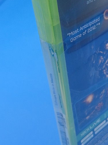 Minecraft Xbox 360 Minecraft (Case Cracked) Halo 4 (Tears), Story Mode (Tears).. - Picture 6 of 23