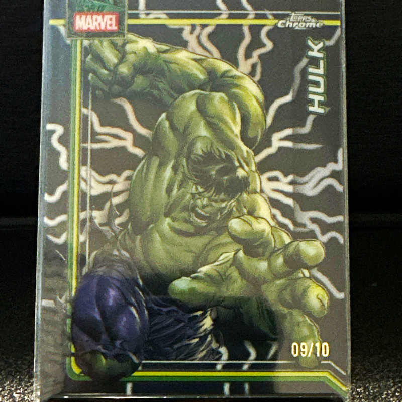 Topps 2026 Topps Chrome Marvel Hulk #050 Serial Numbered 09/10