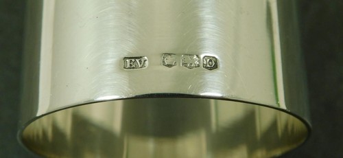 Vintage massiver Serviettenring Sterlingsilber nicht graviert 1946 von Viners - Bild 11 von 15