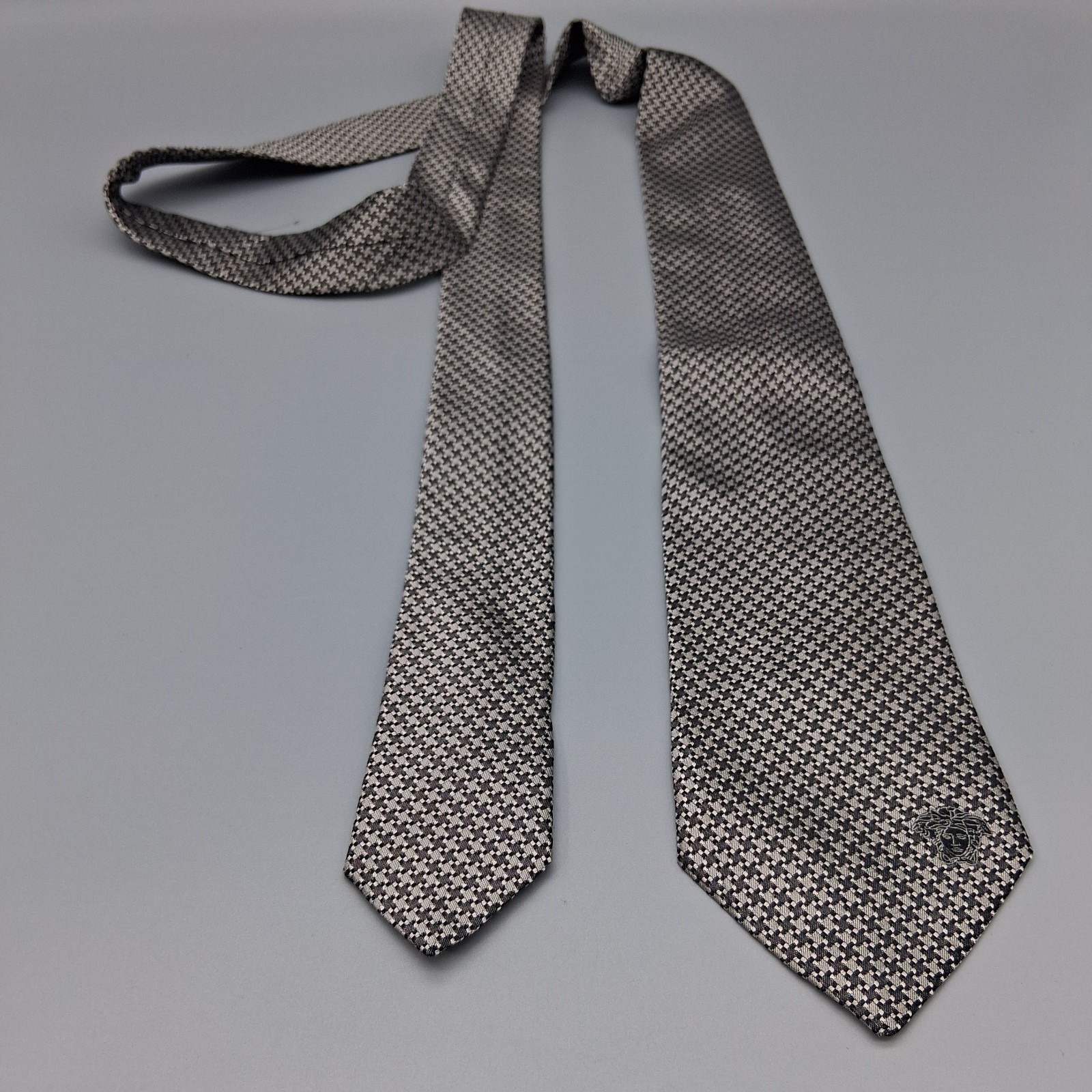 Gianni Versace Gray Black Design Pattern Silk Men… - image 2