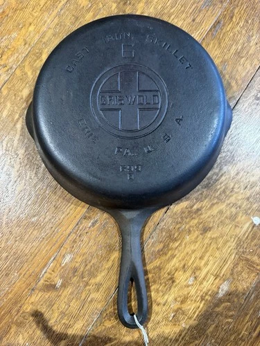 Griswold #6 Cast Iron Skillet 704 N Large Block  Logo Erie PA Cookware Flat