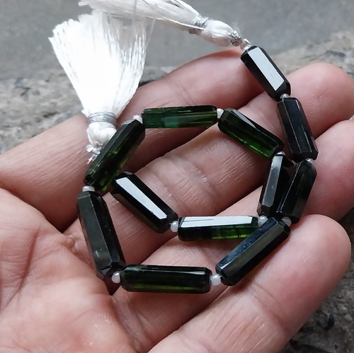 62 Ct 15 to 18.5 MM Natural Deep Green Tourmaline Faceted Pencil 8 Inch Necklace - Picture 19 of 24