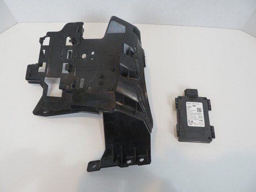20-23 Land Rover Discovery Sport Rear Right Blind Spot Radar Sensor/ Bracket OEM - Picture 3 of 15