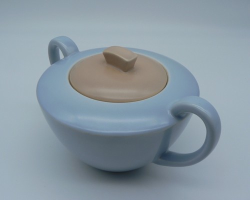 POOLE POTTERY PEACH BLOOM & MIST BLUE COVERED SUGAR BOWL C100 TWINTONE PERFECT - Picture 12 of 16