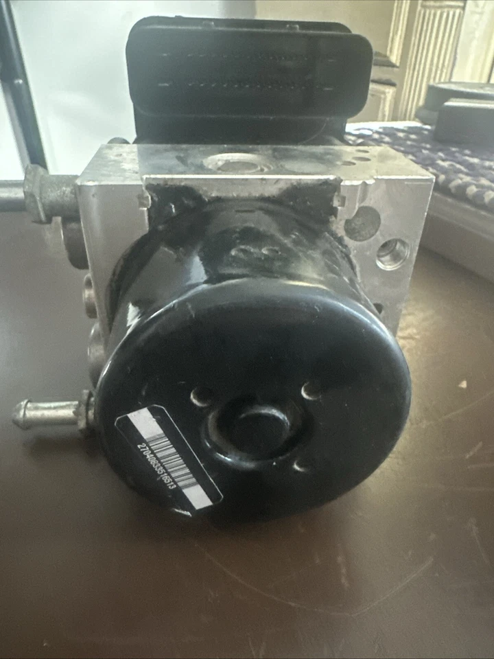 SUBARU OUTBACK 2.0 ABS (PUMP & ECU/MODULE COMBINED) 06.2109-6143.3 USED - Image 3 of 4