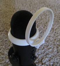 Blue Yeti USB Microphone Pop Screen