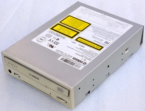 Vintage SCSI Lecteur Yamaha CD-RW CD RW CDRW 16 10 40 50PIN 50 P CRW2100S M706