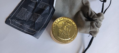 Reloj LINDEN Vintage Miniaturas Nueva Moneda Figura Diapositivas Abierto Con Papeles y Bolsa - Imagen 3 de 7