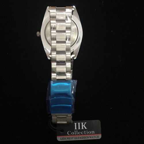 IIK Collection Mens Quartz Famous Style Watch - Picture 2 of 3