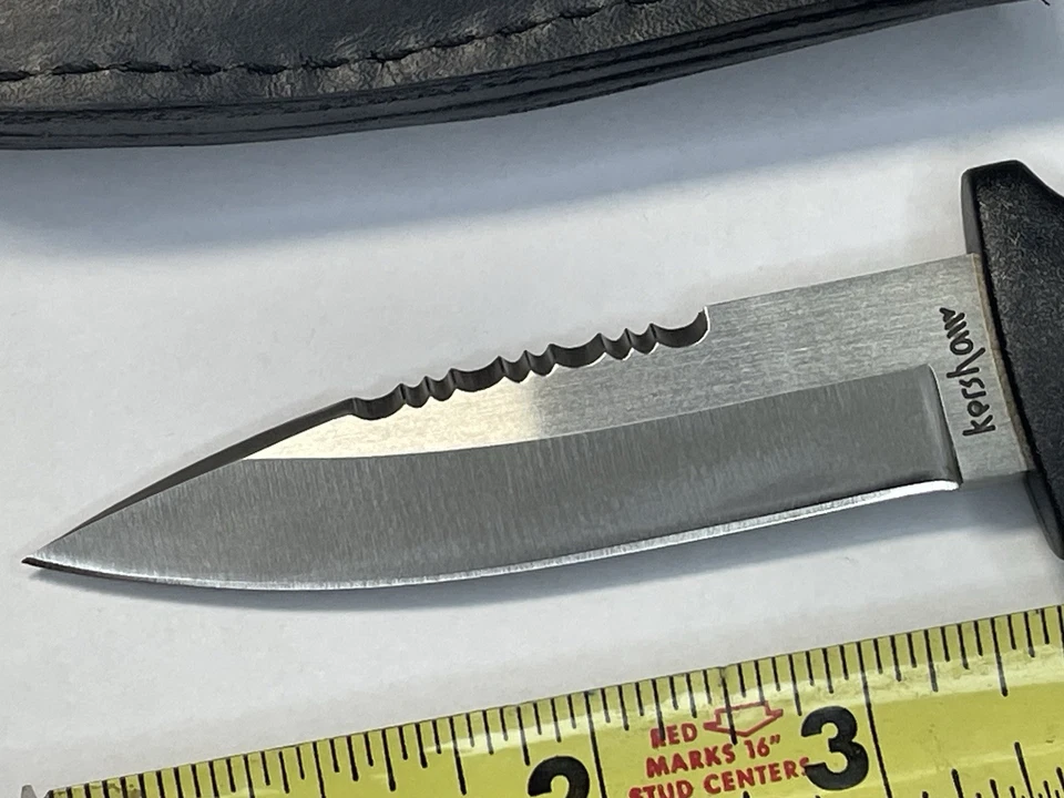 Cuchillo de bota Kershaw 1009 3 1/2” con funda de cuero, Japón, ambos en excelente estado Foto 2 de 4