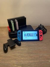 Nintendo Switch With 4 Joycons, Case And Dock