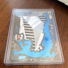 Topps Royalty Relic Jewels Alex Perez UFC Serial Numbered Card /25