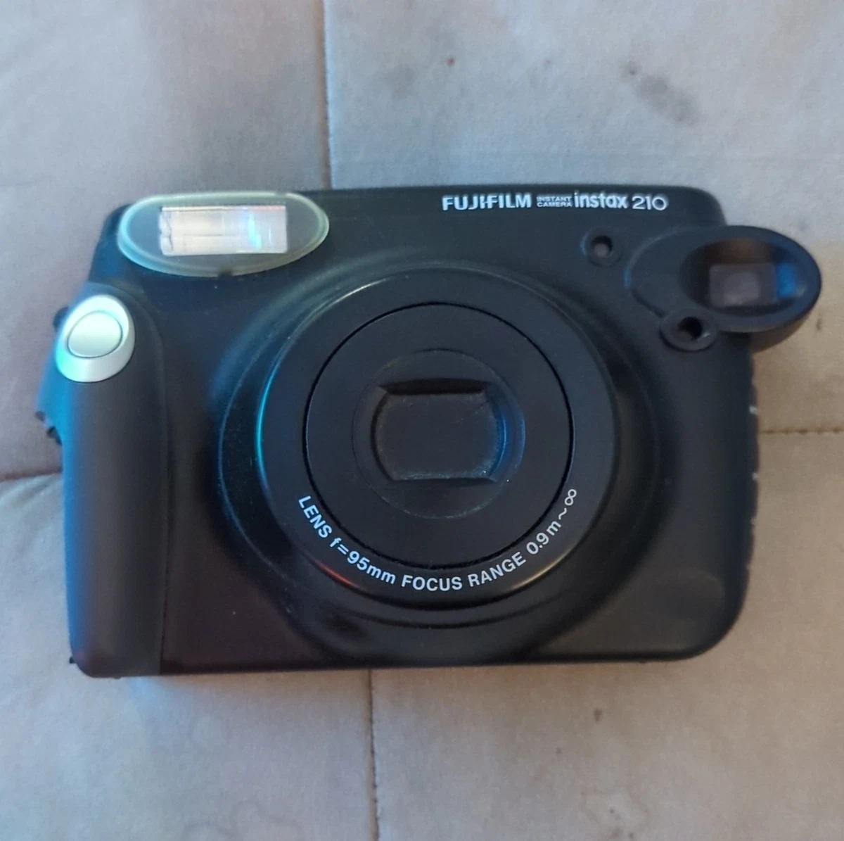 FUJIFILM Instax 210 インスタントカメラ インスタントカメラ instax 210 「ワイド」 ハローキティ 富士フイルム