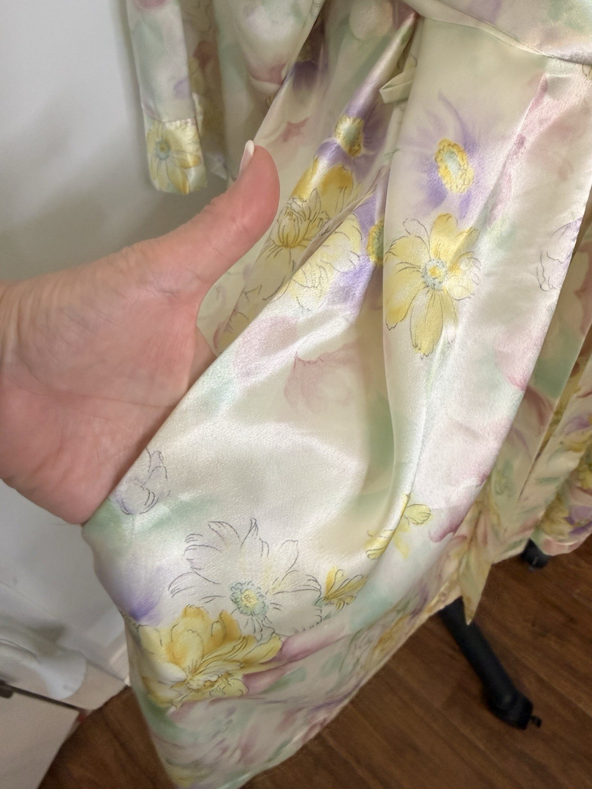 Dentelle M/L Floral Pastels Satin Robe Kimono Sty… - image 6
