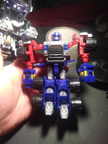 2002 Hasbro Transformers Armada Optimus Prime Incomplete Action Figure - Picture 2 of 9