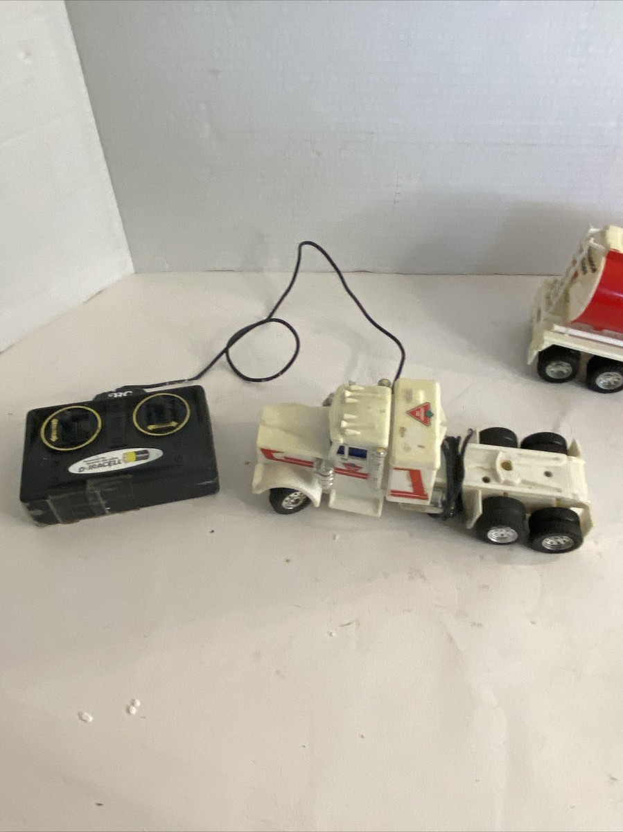Vintage New Bright Canadian Tire Super Tanker Remote Control Truck