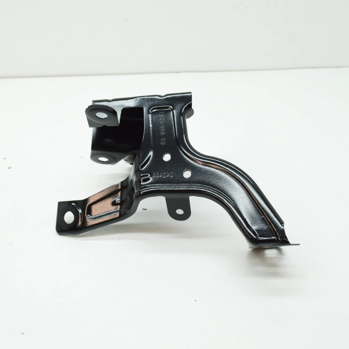 NEW BMW 6 GRAN TURISMO G32 FRONT RIGHT FENDER HOLDER 41007481064