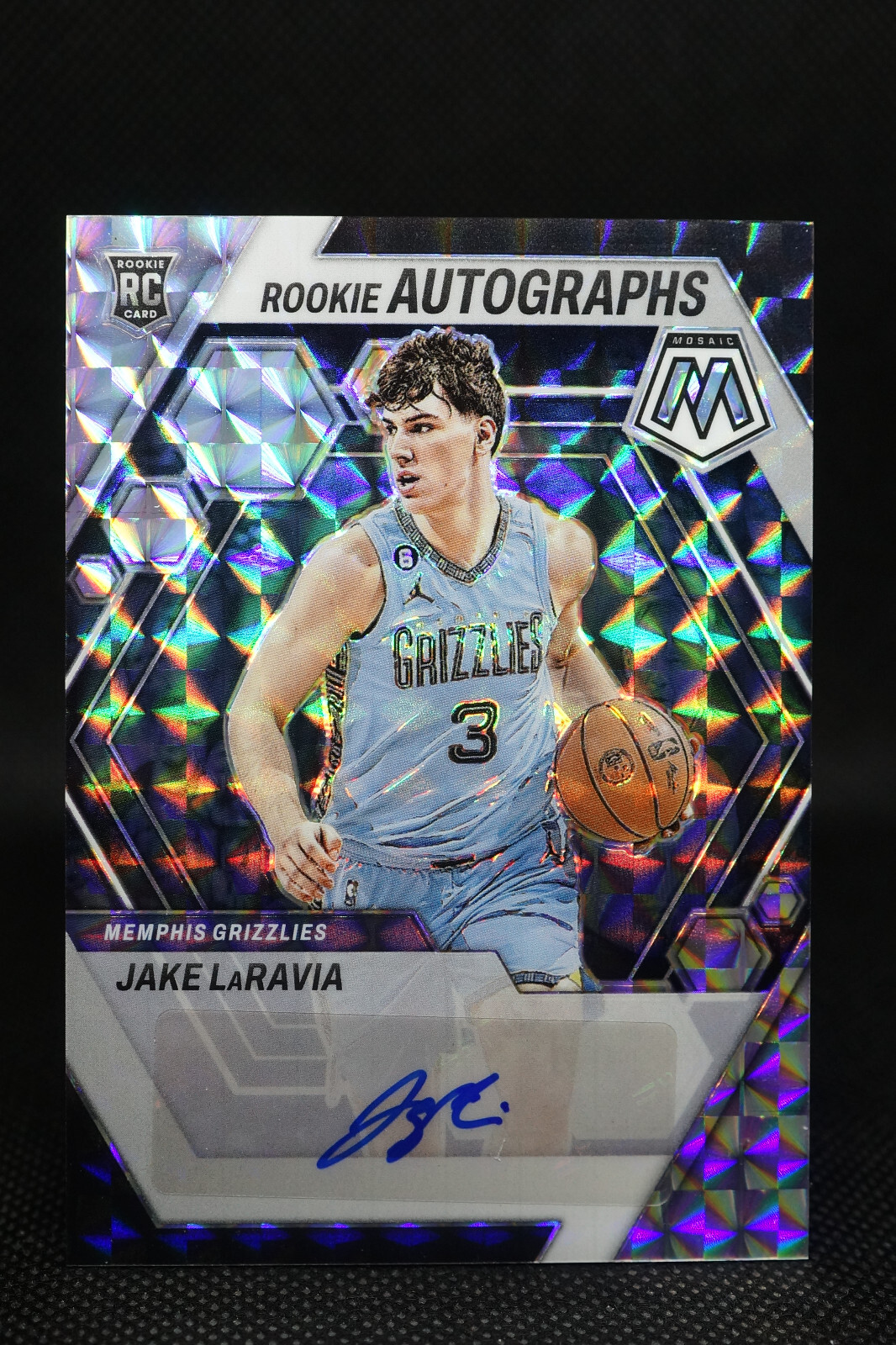 Jake LaRavia 2022-23 NBA Mosaic Rookie Autograph Mosaic Prizm RA-LAR Grizzlies