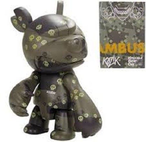 Kozik Skull 2 Knuckles Qee Bear Ambush 8