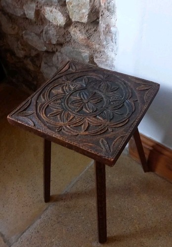 Late 19th Early 20th Century Stunning Carved Oak Table Side Occasional Statement