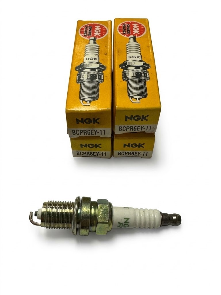 4 Pack NOS SPARK PLUG NGK 3720 BCPR6EY11 VPower Spark Plug