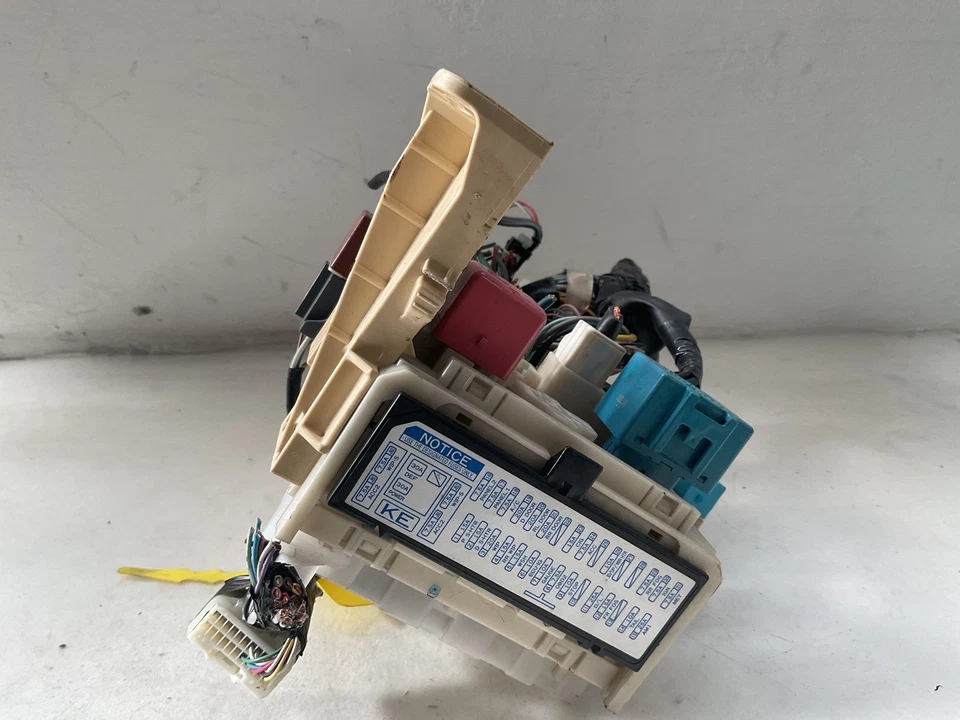 CENTRALINA PORTA FUSIBILI PER TOYOTA Yaris Serie 82730-0D290 Benzina 1.0 (08>11 - Immagine 3 di 4