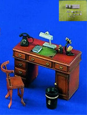 1/35 Scale Office Desk & Chair Diorama Set – WWII Military Command Post Kit