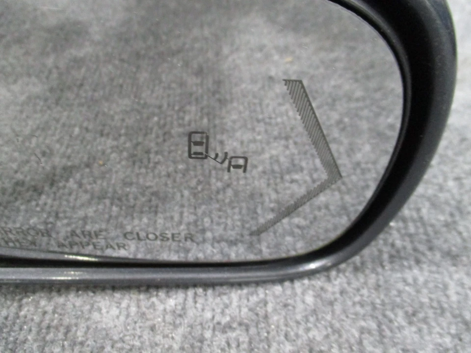 2009-2011 Cadillac DTS Right Passenger Side Turn View Blind Spot Mirror BLIS OEM - Image 2 of 4