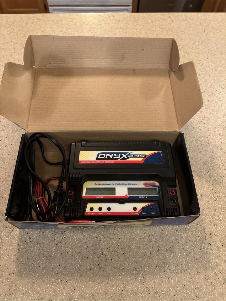Duratrax Onyx 245 AC/DC Dual Lipo Battery RC Charger with Balancing - Image 3 of 3