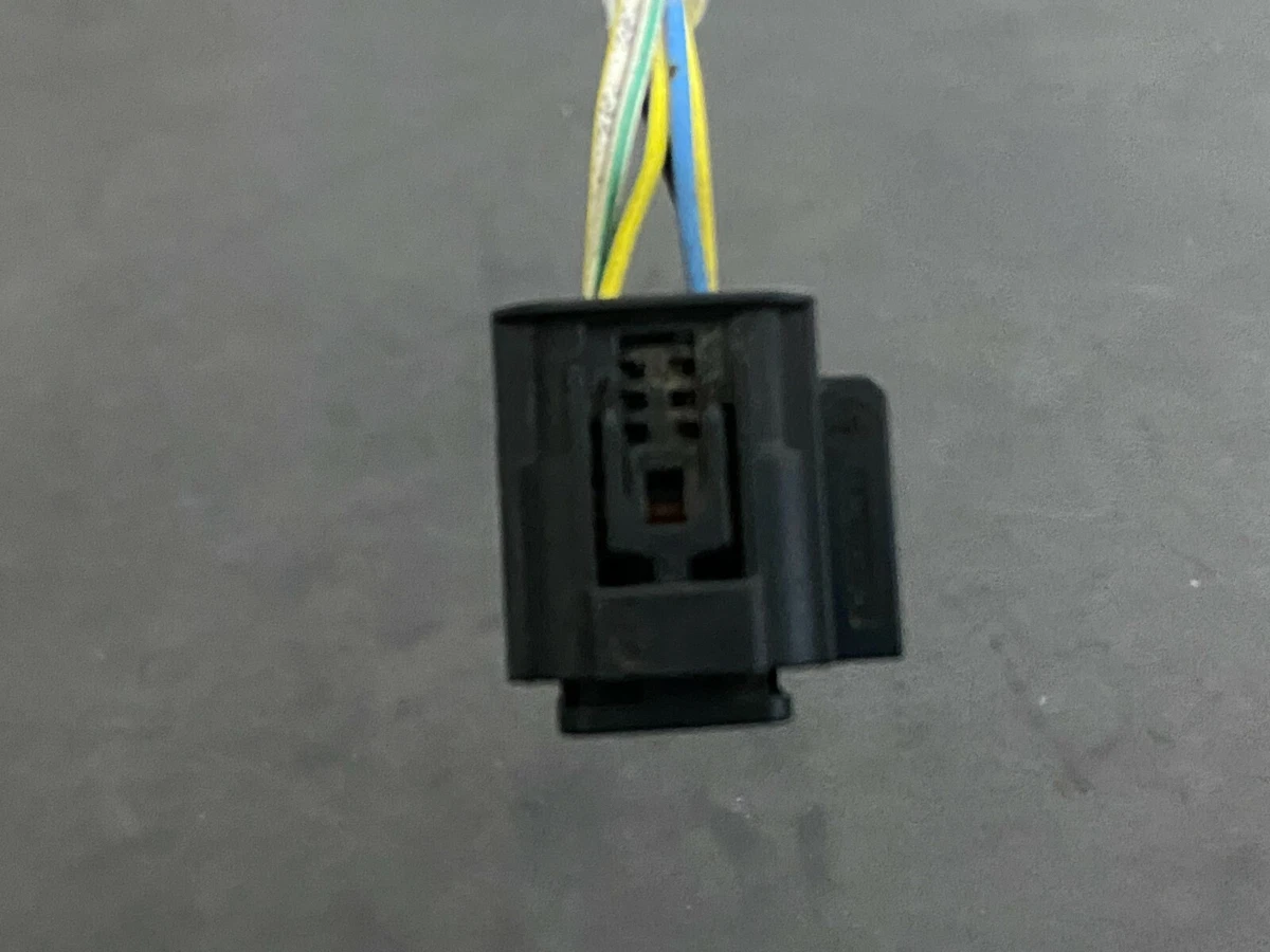 BMW R1200RT 2018 Wiring Loom Harness Plug Connector 7594282-02 4 