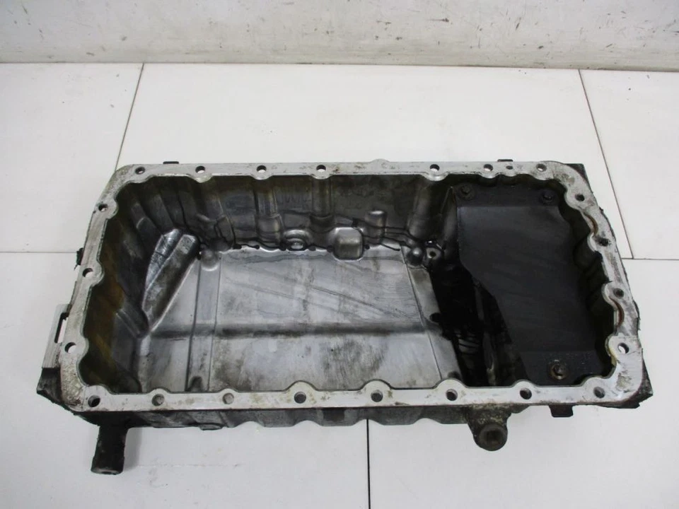 El cárter de aceite se adapta a VOLVO C70 II CABRIOLET 2.0 D 30725818 Foto 2 de 4