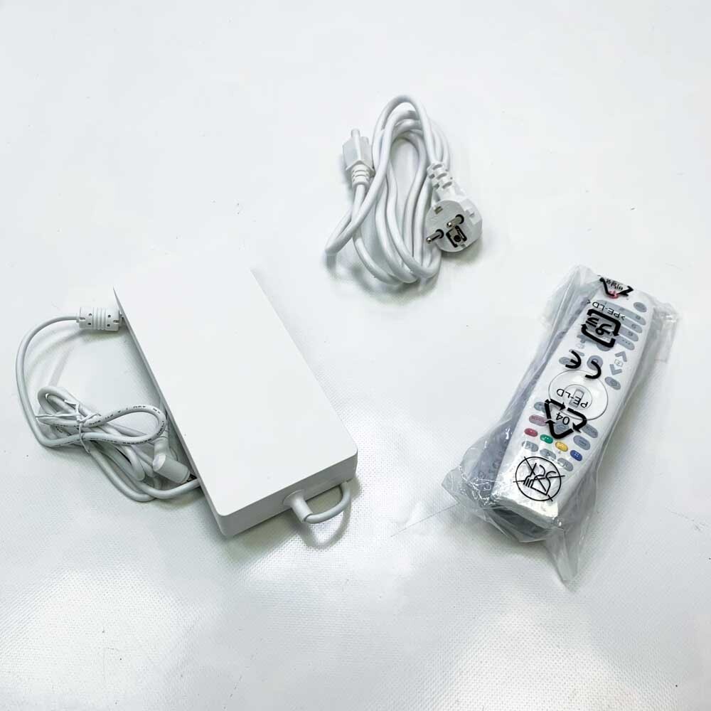 LG Beamer HU70LS bis 355,6 cm (140 Zoll) CineBeam LED UHD 4K Projektor