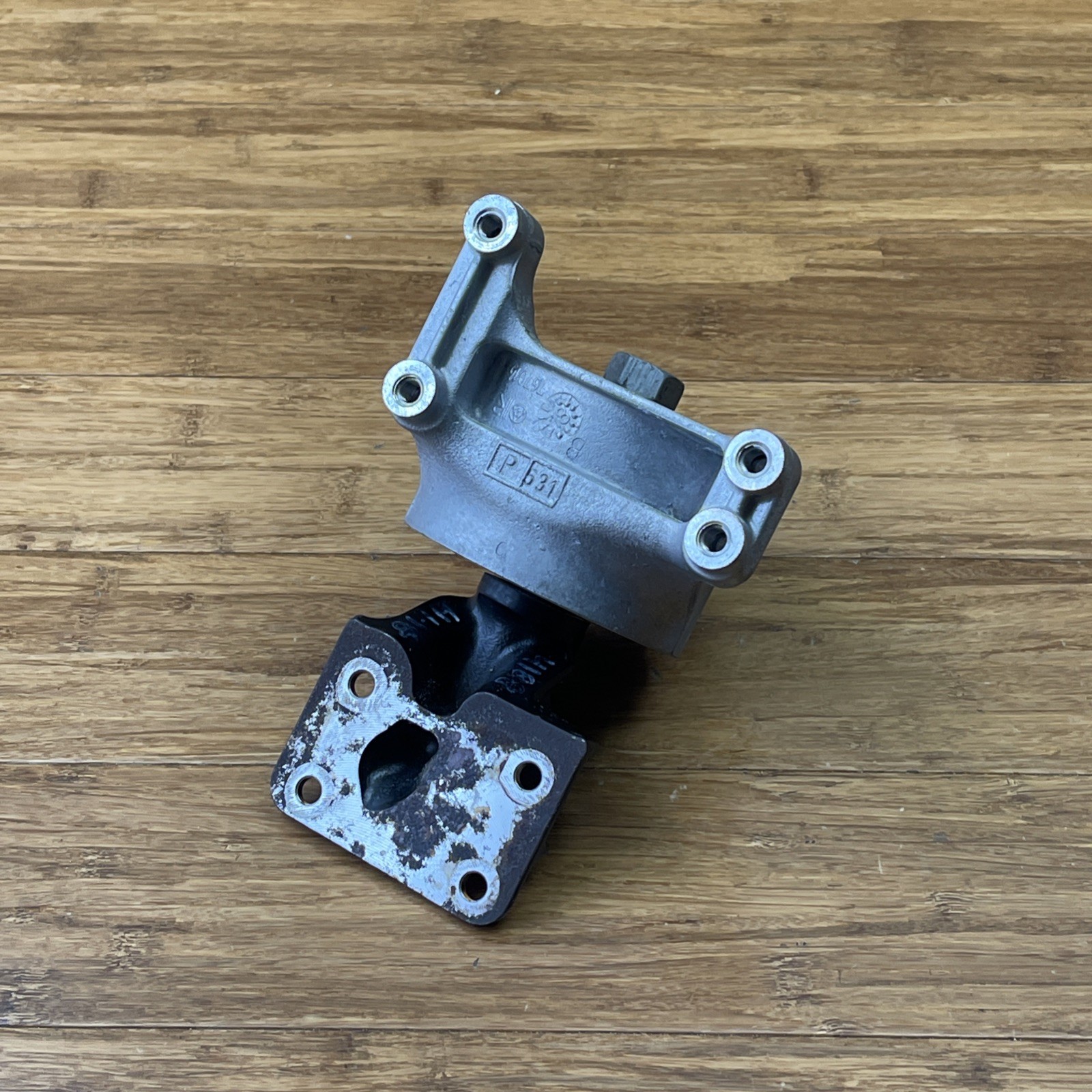 2018-2020 Ferrari Portofino F164 Front Left Transmission Mount 10k Miles OEM
