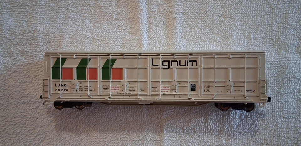 56ft. Thrall All Door  Box Car Lignum Lunx  HO Walthers Proto - Image 3 of 4