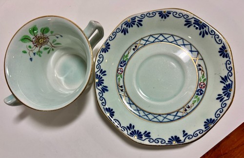 6 Adams Calyx Ware 2 Handled cups & Saucers; Flower Pattern, No chips. - Picture 9 of 13