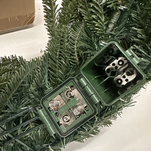 Balsam Hill 2-PACK 26 inch Fraser Fir Wreaths Clear Candlelight $239 - Picture 12 of 22