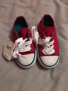 converse first walkers