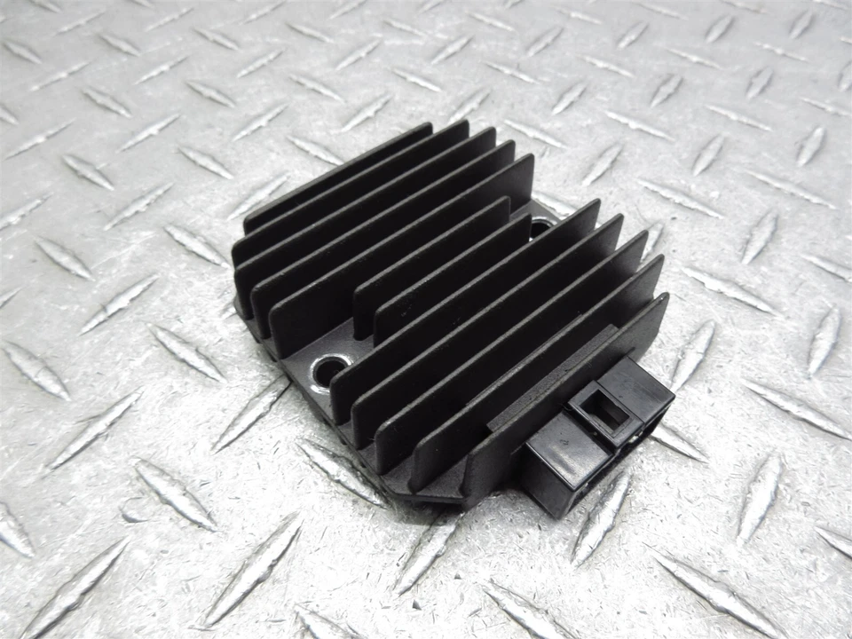 Kawasaki Eliminator 600 ZL600 1996 96-97 rectificador regulador de voltaje control Foto 2 de 4