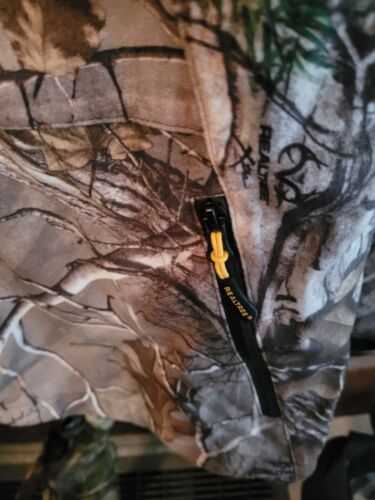 Realtree Xtra Men's Zip Up Hunting Jacket M 38/40 Scent Control & Waterproof New - Picture 4 of 4