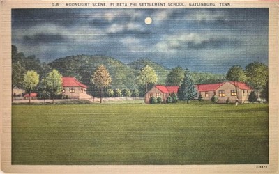 Gatlinburg, TN. Pi Beta Phi Settlement School Moonlight View  - Early Linen...