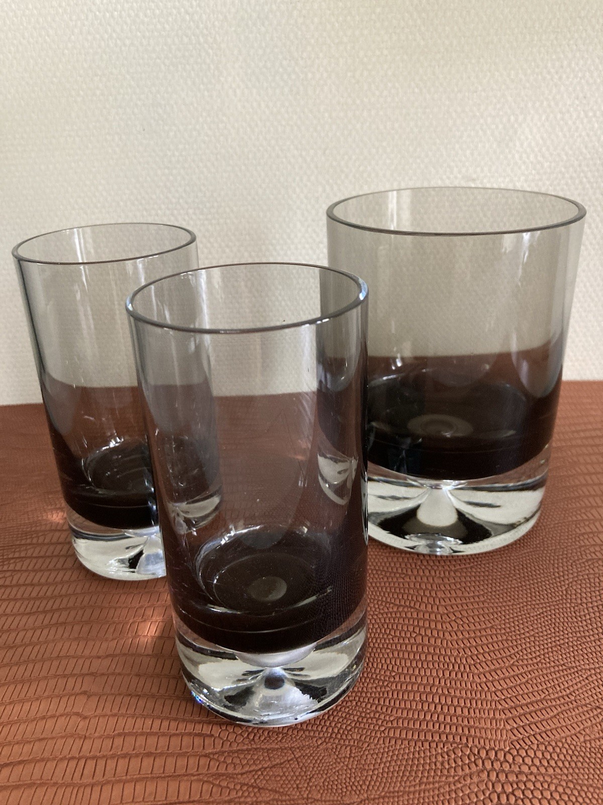 Anciens verres bulle whisky fumés années 70 grand verre glaçons vintage art de la table