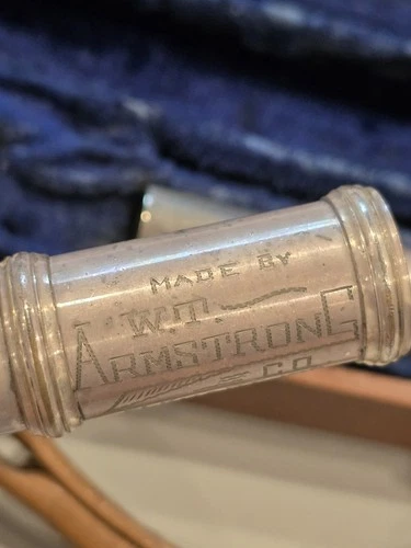Vintage (1951-1952) W.T. ARMSTRONG #23039 USA FLUTE in Hard Case