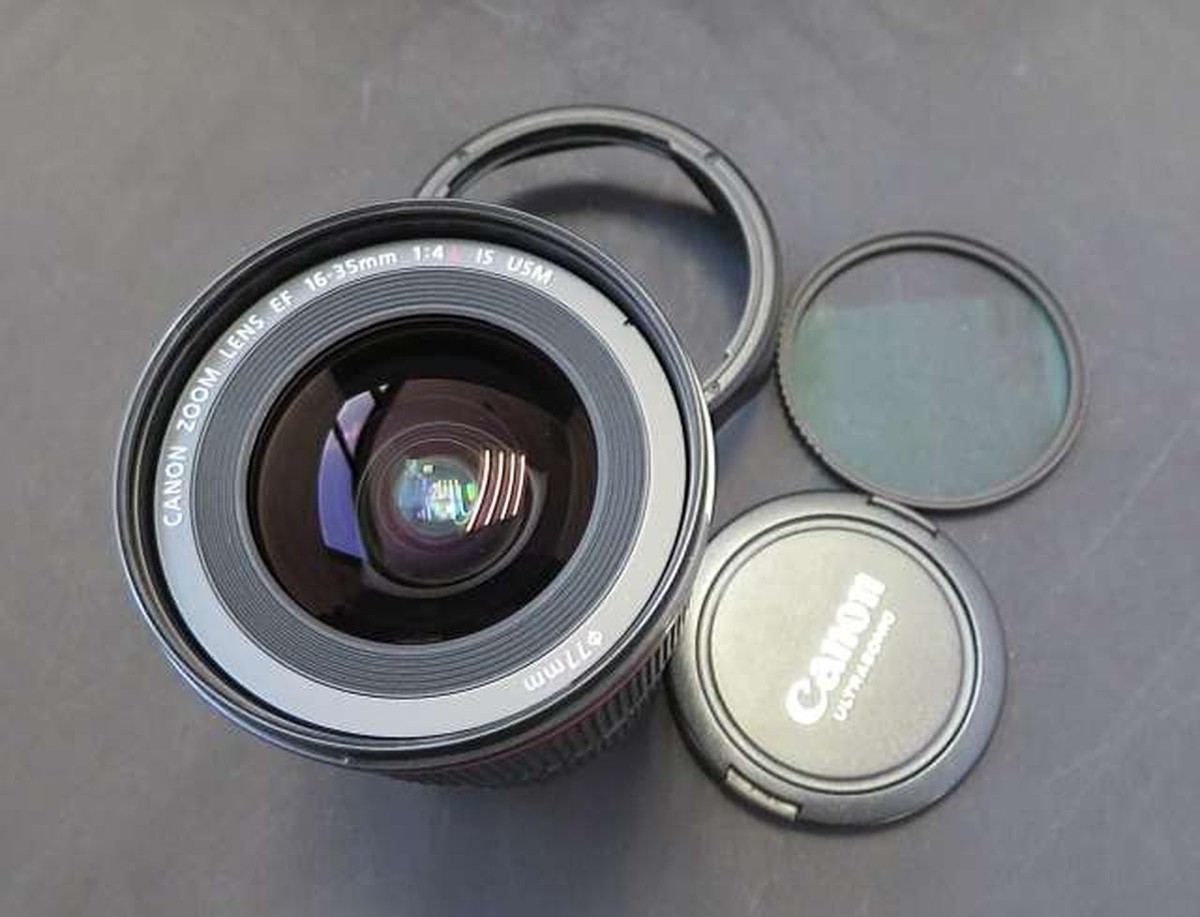 Canon 16-35mm F4 L IS USM Wide Angle Zoom Lens /EF-Mount | eBay Canon 16-35mm F4 L IS USM Wide Angle Zoom Lens /EF-Mount | eBay
