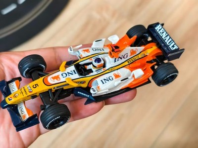Carrera Digital 132 27275/30456 Renault R28 Show Car #5 Fernando Alonso