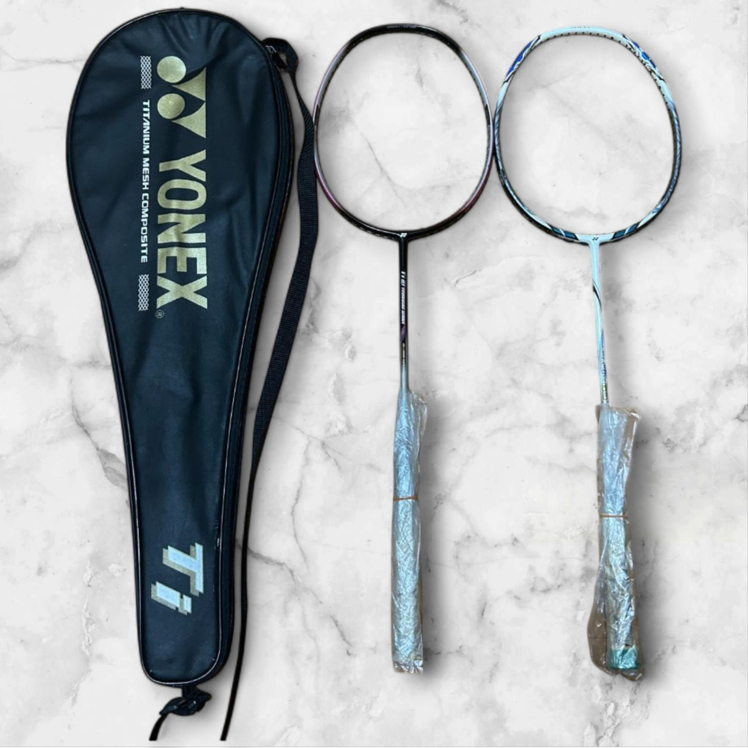 ウェア YONEX    TITANIUM3 MESH Yonex Ti3 Badminton Racket Set of 2 Pink with Case, Grip