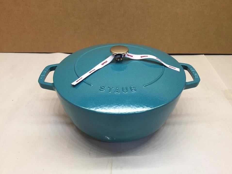 Staub Cast Iron Essential French Oven, Dutch Oven, 5-quart