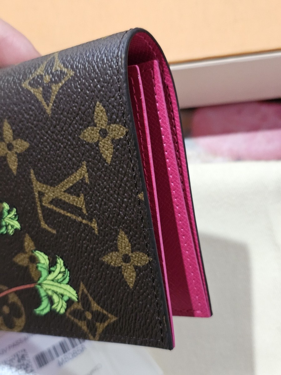 Louis Vuitton 限定先行発売 ヴィヴィアンヌ パスポートホルダー Louis Vuitton 限定先行発売 ヴィヴィアンヌ パスポートホルダー
