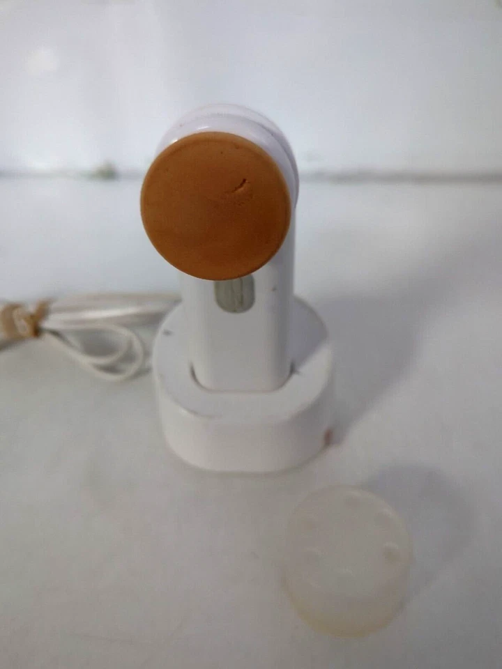 CLINIQUE PERSONAL HYGIENE APPLIANCE `Z75Y - Image 4 of 4